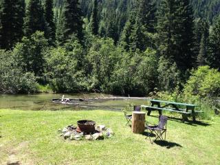 Summit River Lodge & Campsites - Valemount - 7