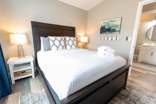 Colony Suites - Palmer - 4