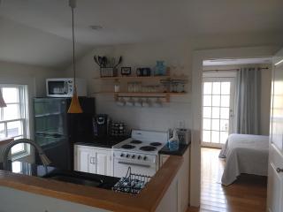 Borough Beach Apartment - Stonington - 1
