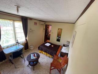 Aruba Backpackers - Oranjestad - 0