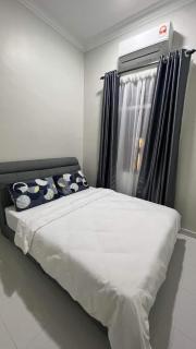 El Manzil Homestay with Pool - 4