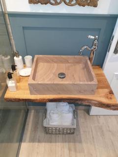 St Patrick's Cottage -  - 9