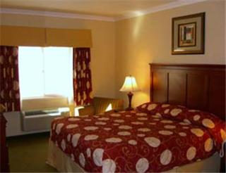 Howard Johnson by Wyndham Bakersfield - 4