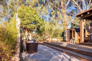 Torquay Bliss Retreat with Sauna and Hot Tub - 2