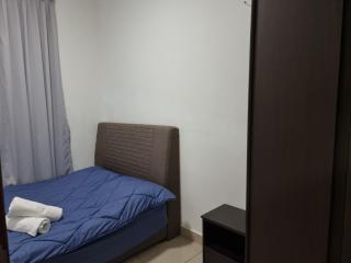 Michelle Escadia Homestay 3, 4 bedrooms unit - 6