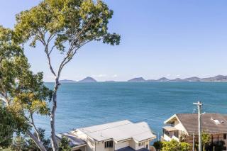 Tranquil Escape - Koala Hotspot - 2 Bed 2 Bath Apt Spectacular Sea Views - Soldiers Point - 1