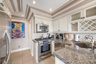 Villa Leone at the Retreat in Laguna Beach - 7