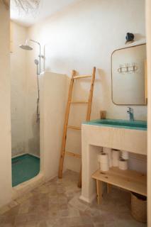 Surf and Friends - 3