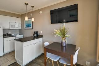 Oceanfront Condo with Pool Access in Myrtle Beach! - Myrtle Beach - 5