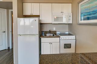 Oceanfront Condo with Pool Access in Myrtle Beach! - Myrtle Beach - 2