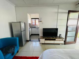 Deleted Safi Private Suite B - East London - 6