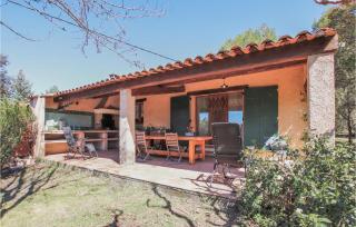 Lovely Home In Fox Amphoux With Kitchen - Fox-Amphoux - 0