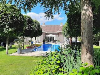 luxe villa met privé zwembad en jacuzzi - Zeewolde - 0