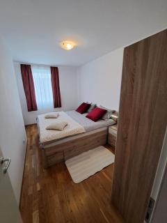 Mariposa, apartment with balcony, private parking in the garage, Near the biggest shopping center Mall of Split - 7