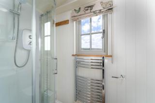 The Shepherd's Hut - Penzance - 2