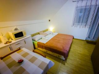 Apartments Nena - Smoljanac - 4