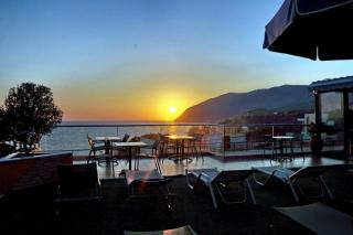 HOTEL VICKY II - Plomari - 2
