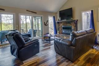 Walk to Lake Osage Beach Home with Grill! - Osage Beach - 8