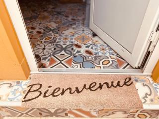 LOFT T2 en couleur en plein centre ville Fort-De-France Martinique - 7