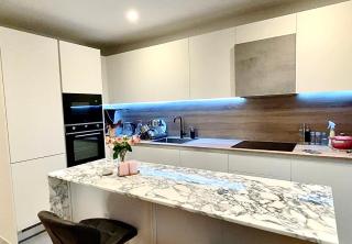 Stunning property with London city and river views - 0