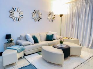 Midrand Siena Sun Luxury Suites 3 with water reserve - 9