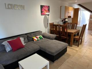 Dream villa with heated swimming pool, jacuzzi, waterfall, heating is extra - Benalmádena - 3