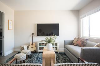 Seashore Suites by AvantStay Modern Comfort Steps from La Jolla Cove - 8