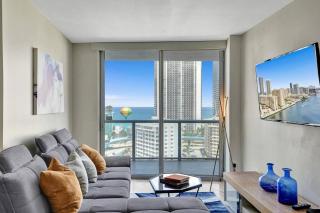 Luxury condo with ocean view 4Bedrooms 3Bathrooms - Hallandale Beach - 9
