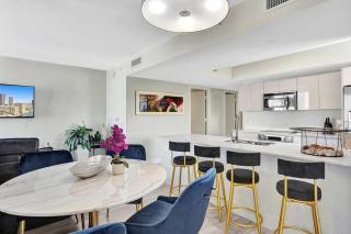 Luxury condo with ocean view 4Bedrooms 3Bathrooms - Hallandale Beach - 8