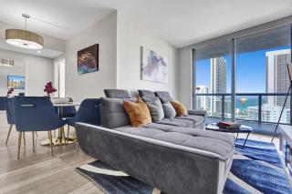 Luxury condo with ocean view 4Bedrooms 3Bathrooms - Hallandale Beach - 4