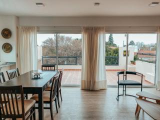 Amplio Departamento con Terraza - Córdoba - 9