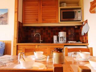 Studio cabine, 4 pers, proche centre et pistes, balcon exposé sud - FR-1-594-309 - 9