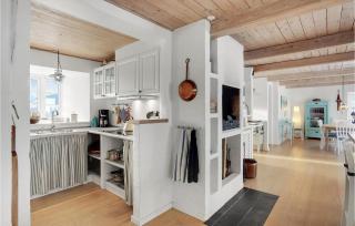Gorgeous Home In Glesborg With Wifi - Glesborg - 6