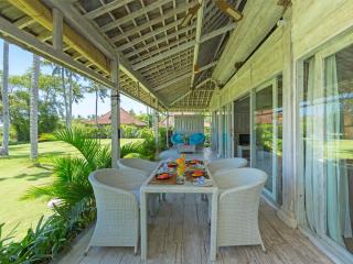 Sungai Tinggi Beach Villa by Elite Havens - Canggu - 5