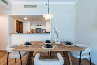 Luxurious Style 2BR in Dubai Marina w/ Yacht View - Dubai - 6