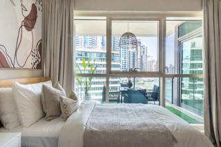 Luxurious Style 2BR in Dubai Marina w/ Yacht View - Dubai - 1