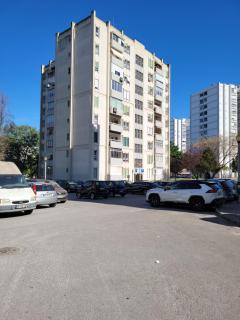 Cozy Room near Metro & Airport - Lisboa - 2