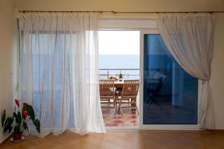 Seafront Villa with Private Pool in Dobra Voda, Montenegro - Bar - 4