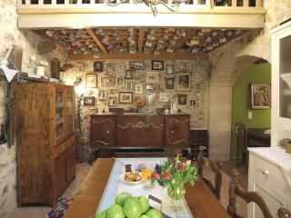 "Thimises" traditional-stone village house - Kharasón - 2