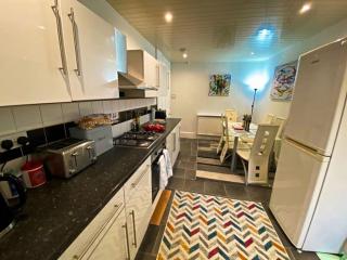 Paisley Pad Glasgow Gateway second floor flat - 7