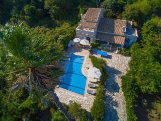 Avlaki Beach House,stylish villa in Kassiopi - 8
