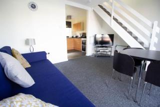 Lovely 5 Berth Chalet In The Coastal Village Of Hemsby Ref 18164B - 2