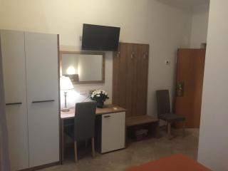 Hotel Montecarlo - Milão - 5