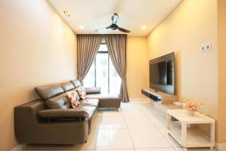 The Platino 2BR Paradigm Mall JB WIFI NETFLIX #Near Sutera Mall - Johor Bahru - 0