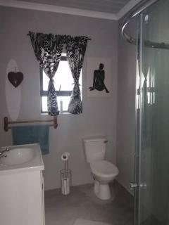 17 Lisa Street, 4 Bed - 2 Bath - Struisbaai - 1