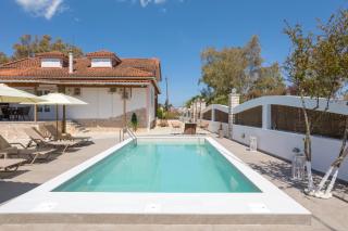 Ilenia's 3 Bedroom House With Private Pool - Laganas - 0
