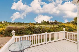 Great Dog Friendly Caravan To Hire With Field Views In Norfolk Ref 10132B - 8