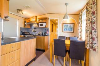 Great Dog Friendly Caravan To Hire With Field Views In Norfolk Ref 10132B - 2