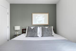 Downtown Studio w Gym Pool nr Metro Center LAX-279 - 3