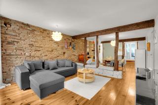 Hippolyte - Appt avec terrasse couverte - 0